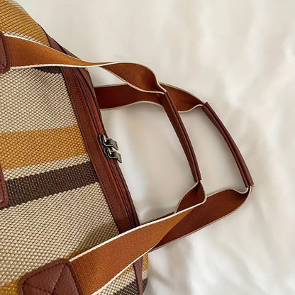 Abigail - Classic Vintage Duffel Bag