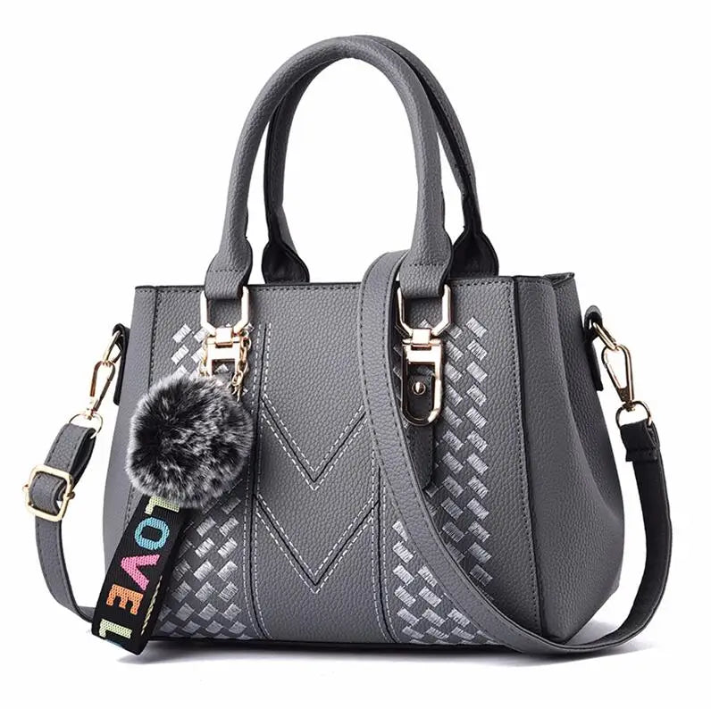 Amelia - Luxurious Leather Handbag