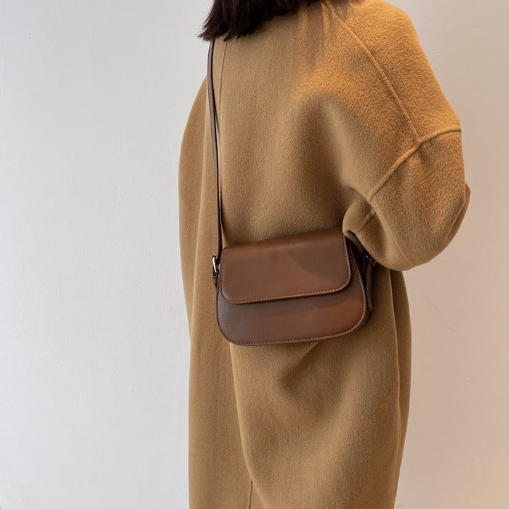 Ada - Classic Vintage Leather Crossbody Bag