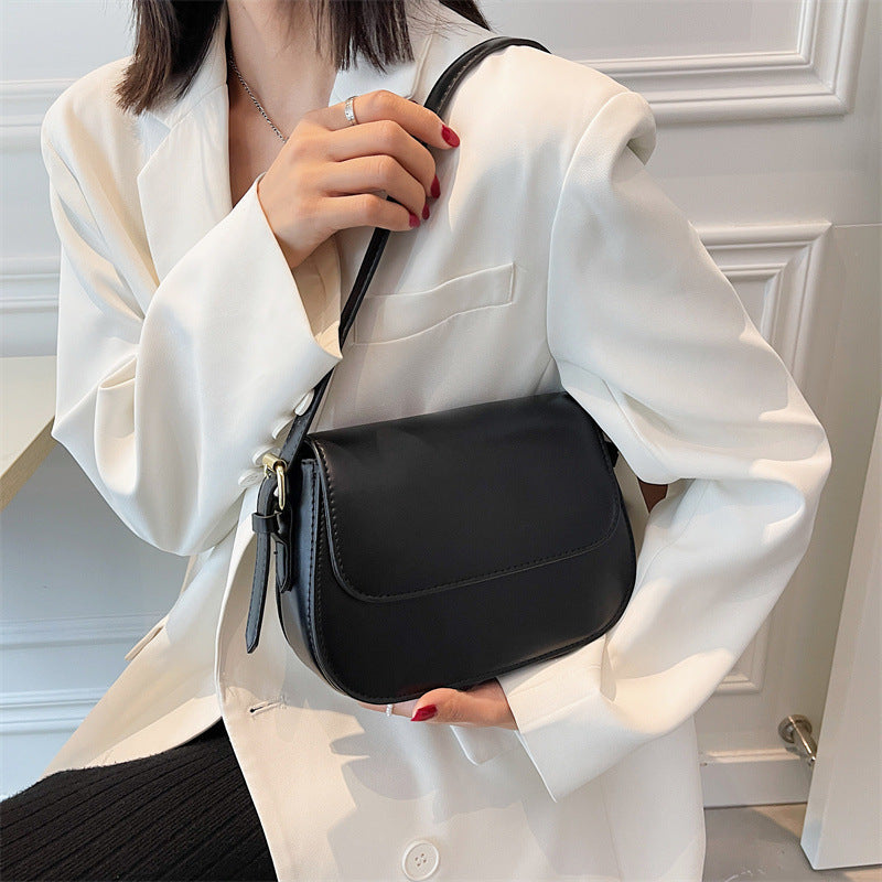 Ada - Classic Vintage Leather Crossbody Bag
