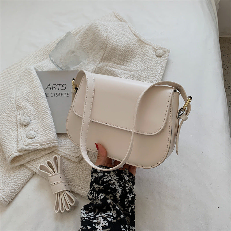 Ada - Classic Vintage Leather Crossbody Bag