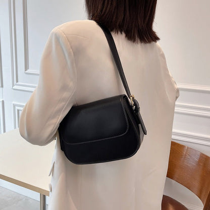 Ada - Classic Vintage Leather Crossbody Bag