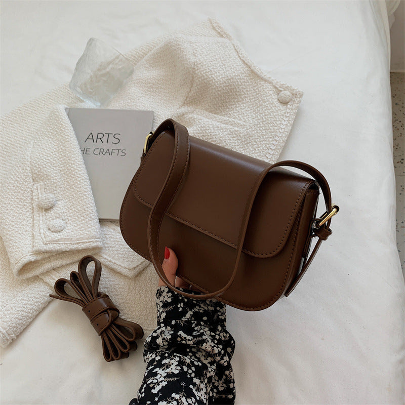 Ada - Classic Vintage Leather Crossbody Bag